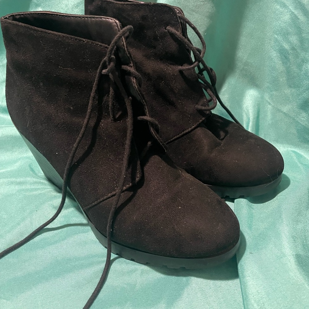 Source Unknown Black Lace Up Boots